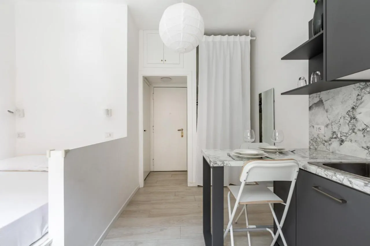 Appartamento Bright Apt 600Mt From Viale Zara! Milano