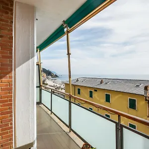  Appartamento Sea View Flat With Garage Italia